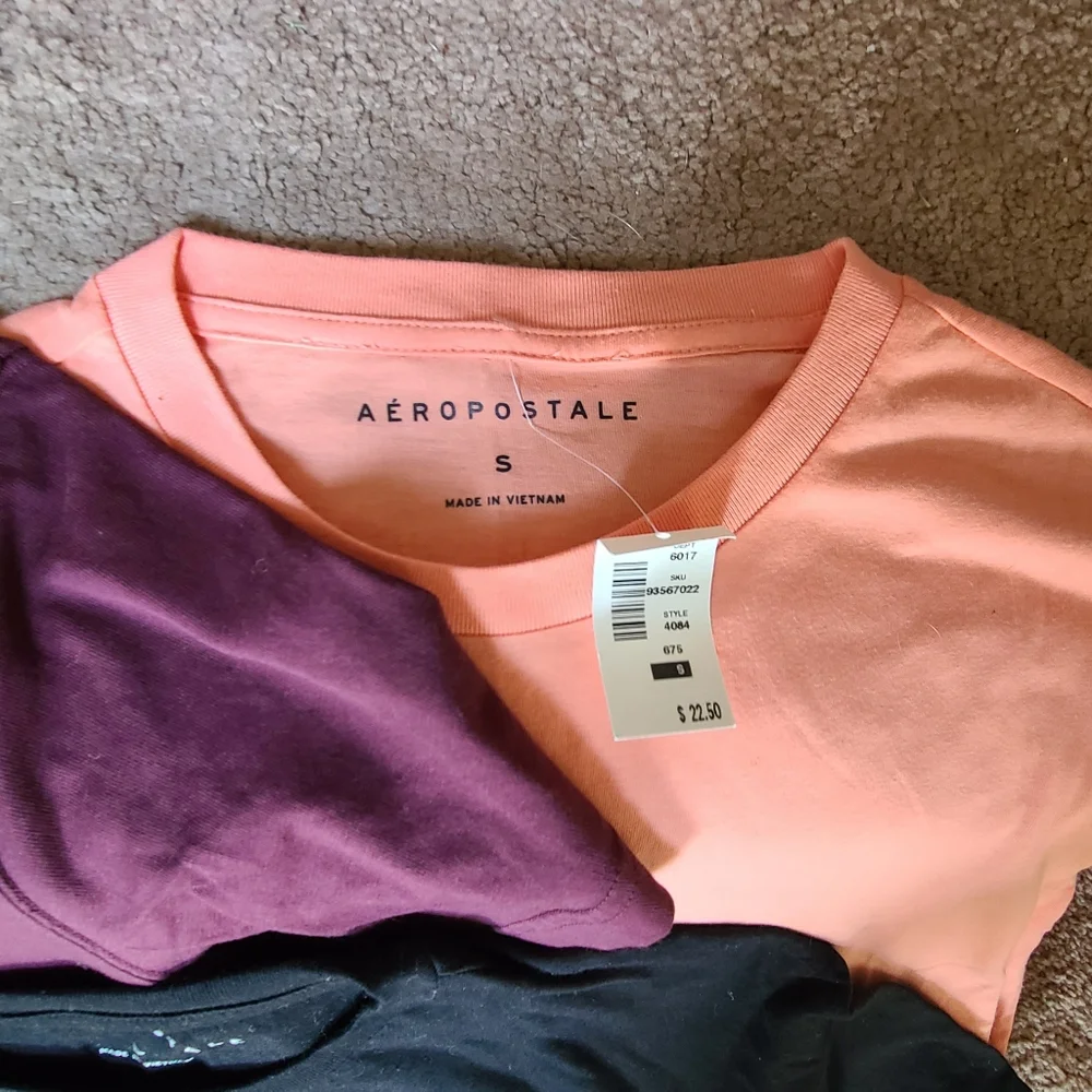 Aeropostale and American Eagle Men's T-Shirts - Burgandy And Coral - Picture 6 of 11